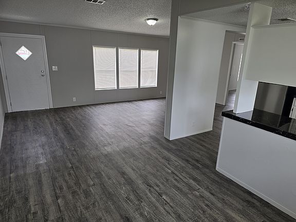 5th image of 3010 Gulfstream Ln #49