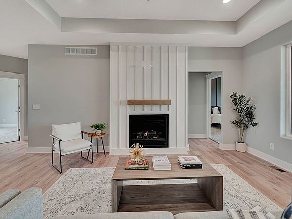 4th image of 8651 S 49th St
