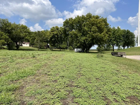 1970 Norway Ave, Windom, MN 56101