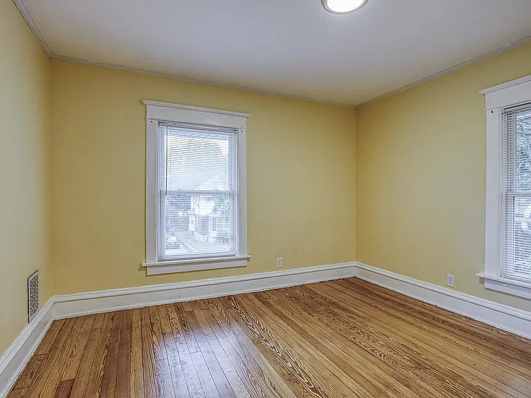 NW Bed room - 2nd floor