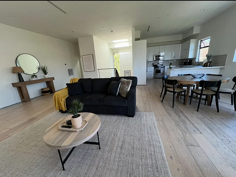 3766 Brilliant Dr — Photo 8