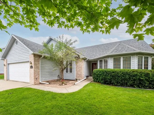 120 Sleepy Hollow Dr, Shenandoah, IA 51601