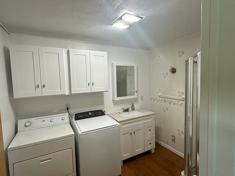 2257 Robin Ave — Photo 10