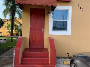 610 NE 6th St, Hallandale Beach, FL 33009