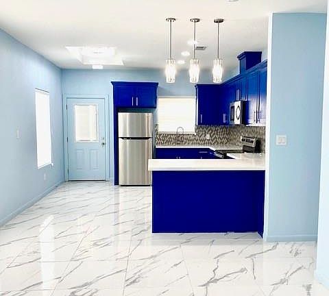 2nd image of 1001 N Blair Ave #4