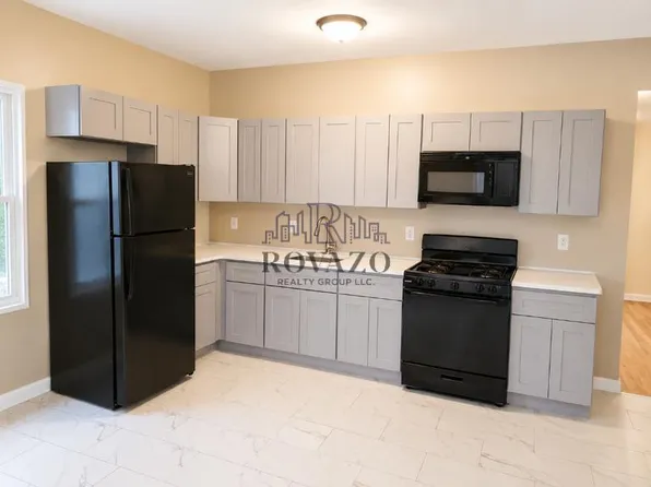 268 21st St #3AA, Irvington, NJ 07111