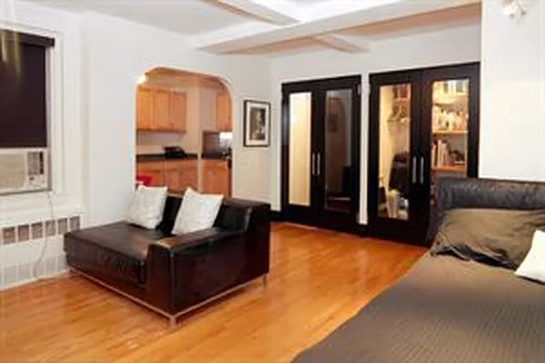 Sold by Douglas Elliman | media 10