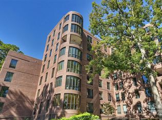 924 Cherokee Rd, Charlotte, NC 28207