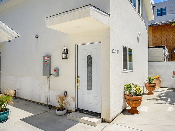 2nd image of 6233 Banner Ave #1/4
