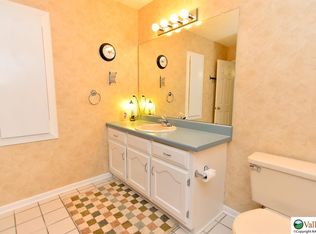 2311 Winthrop Dr SW, Decatur, AL 35603