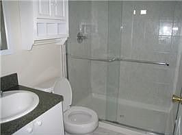 4th image of 233 Princeton Ave