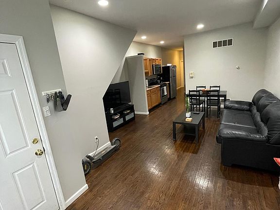 3rd image of 1737 S 2nd St #1