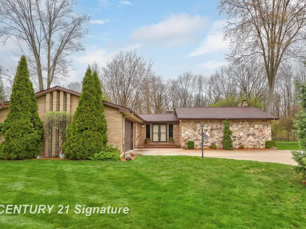 4640 Dale Ct, Bay City, MI 48706