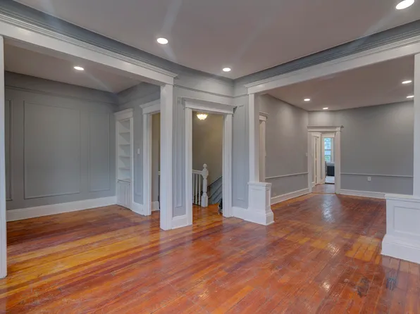 153 Wegman Parkway image 5 of 13