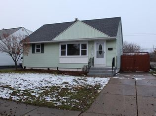 376 Cleveland Dr, Buffalo, NY 14223
