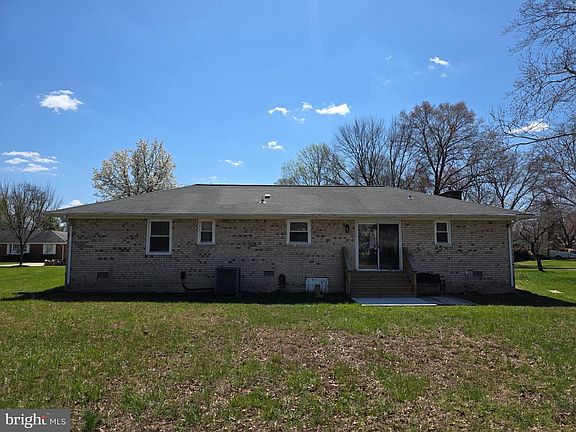 3rd image of 9604 Middleridge Ct