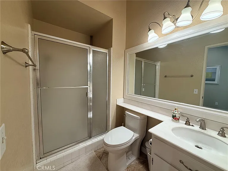 24337 Val Verde Ct — Photo 15