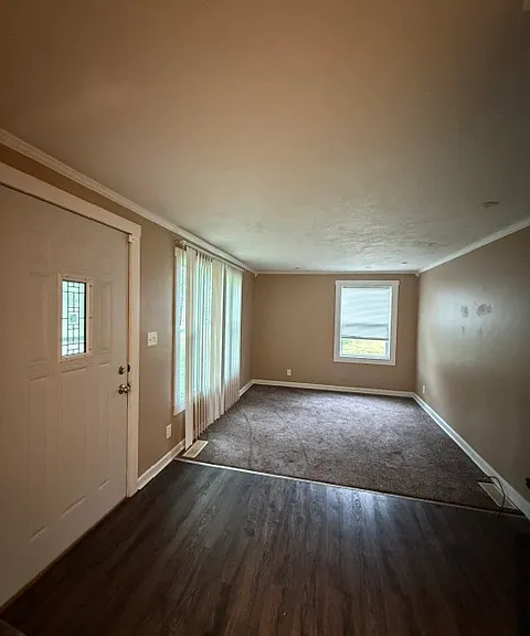 457 Maryland St NE — Photo 4
