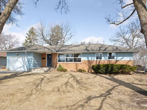 6410 Markwood Dr N, Crystal, MN 55427