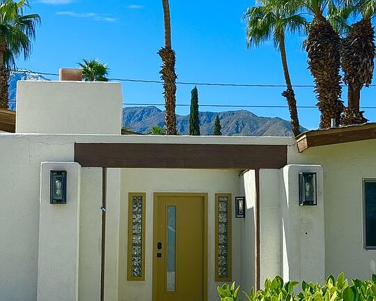 3rd image of 2341 N Duane Rd