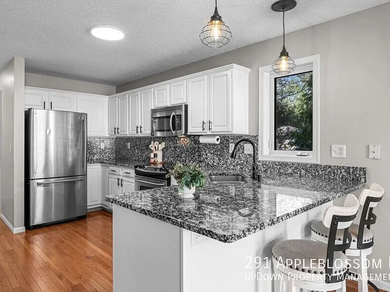 291 Appleblossom Ln — Photo 10