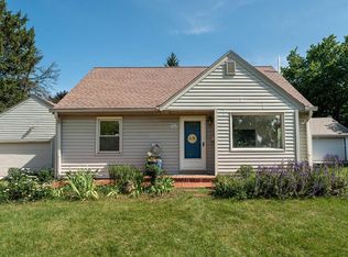 N87W15898 Belleview BOULEVARD, Menomonee Falls, WI 53051
