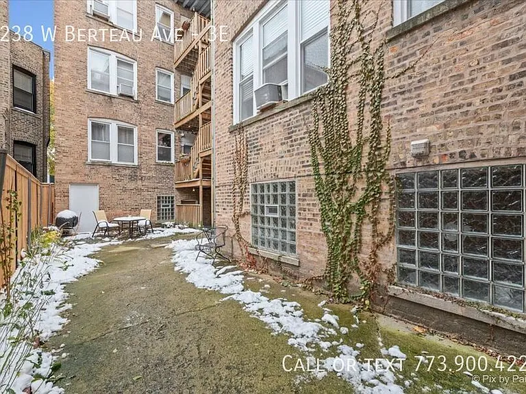 3238 W Berteau Ave #3E — Photo 16