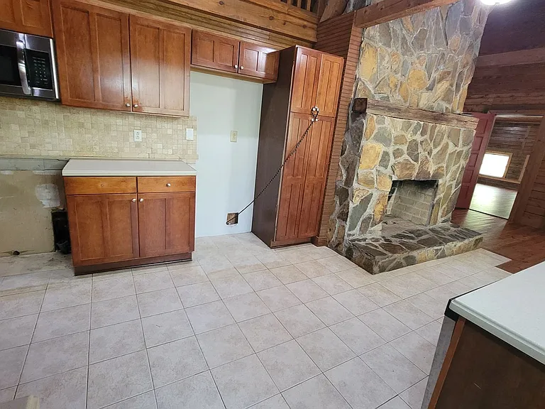 2391 Booth Cir — Photo 30