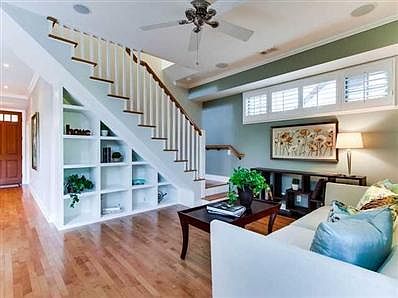 5th image of 747 Margarita Ave