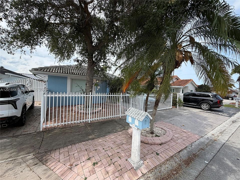 2nd image of 13965 SW 10th St