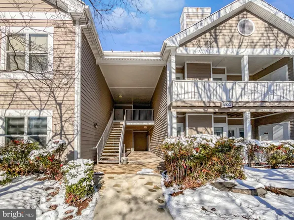 14300 Rosy Ln APT 15, Centreville, VA 20121