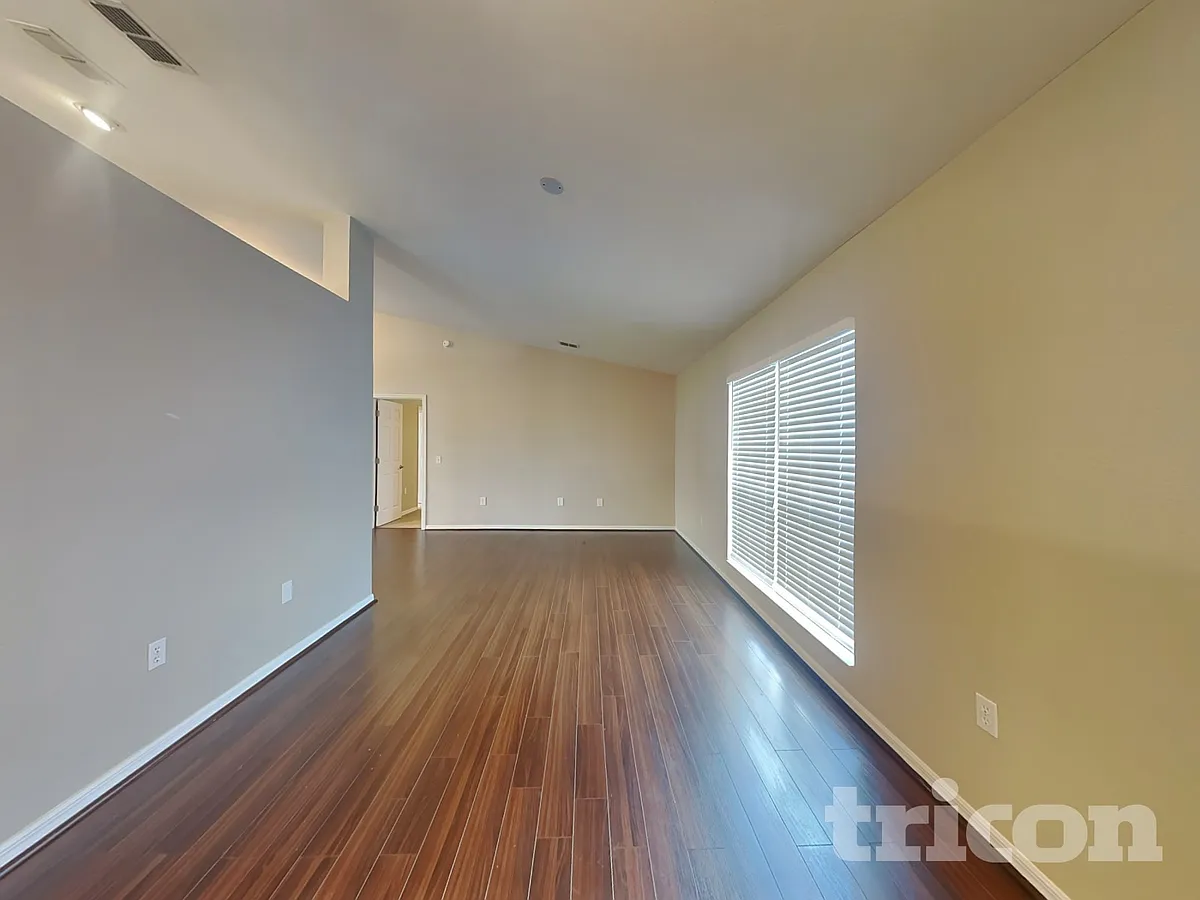 Building Photo - 10752 Carloway Hills Dr