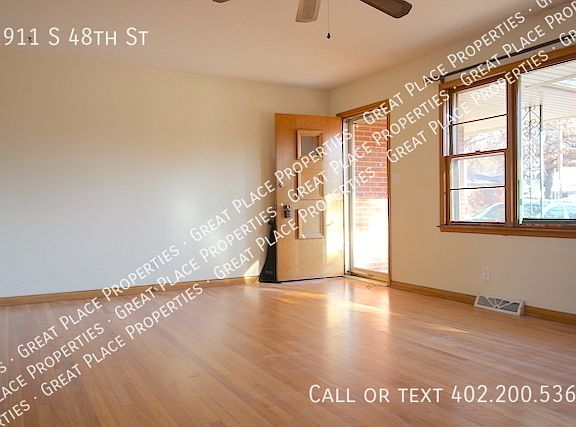 4th image of 1911 S 48th St