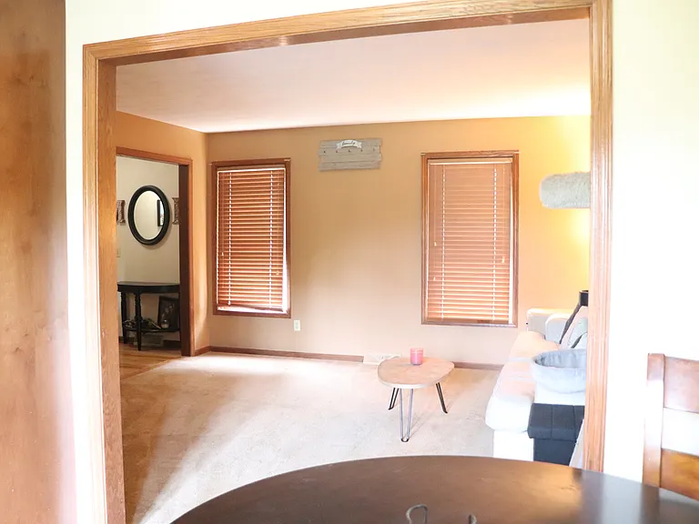 571 Harvest Ln — Photo 8