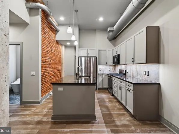 41 W Lemon St APT 304, Lancaster, PA 17603