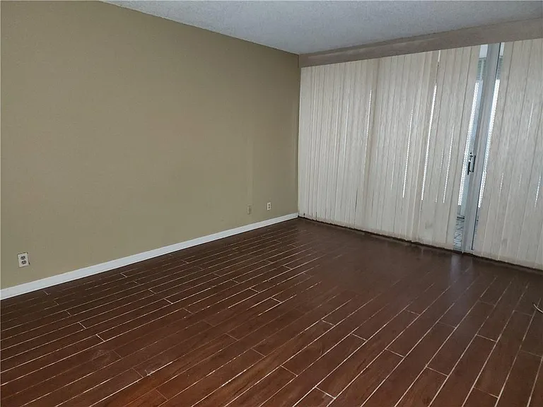 7001 Environ Blvd #604 — Photo 5