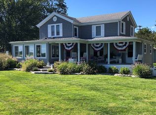 1320 S Channel Dr, Harsens Island, MI