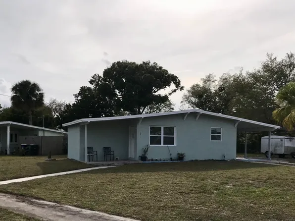 2011 Golfview Court, Fort Pierce, FL 34950