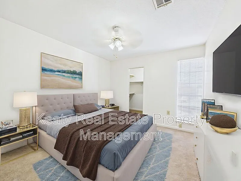 2 bed, 1.5 bath, 1000 sqft, $975 — Photo 3