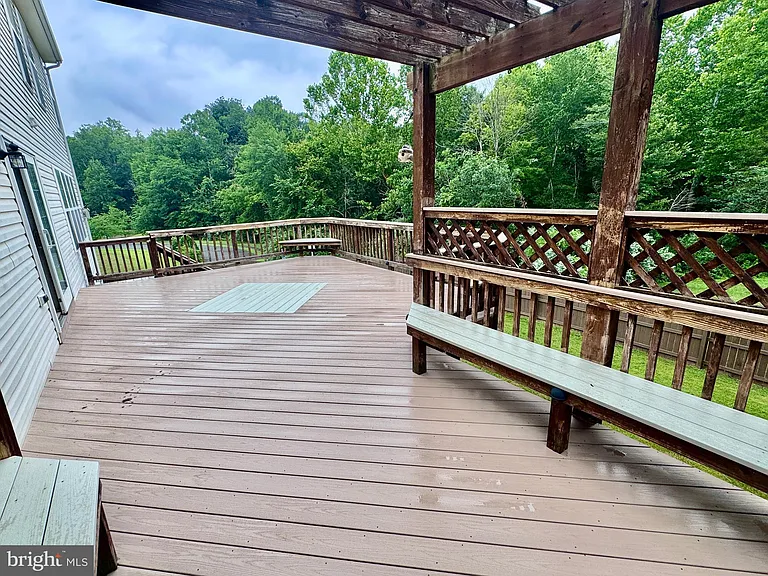 29 Webb Ct — Photo 35