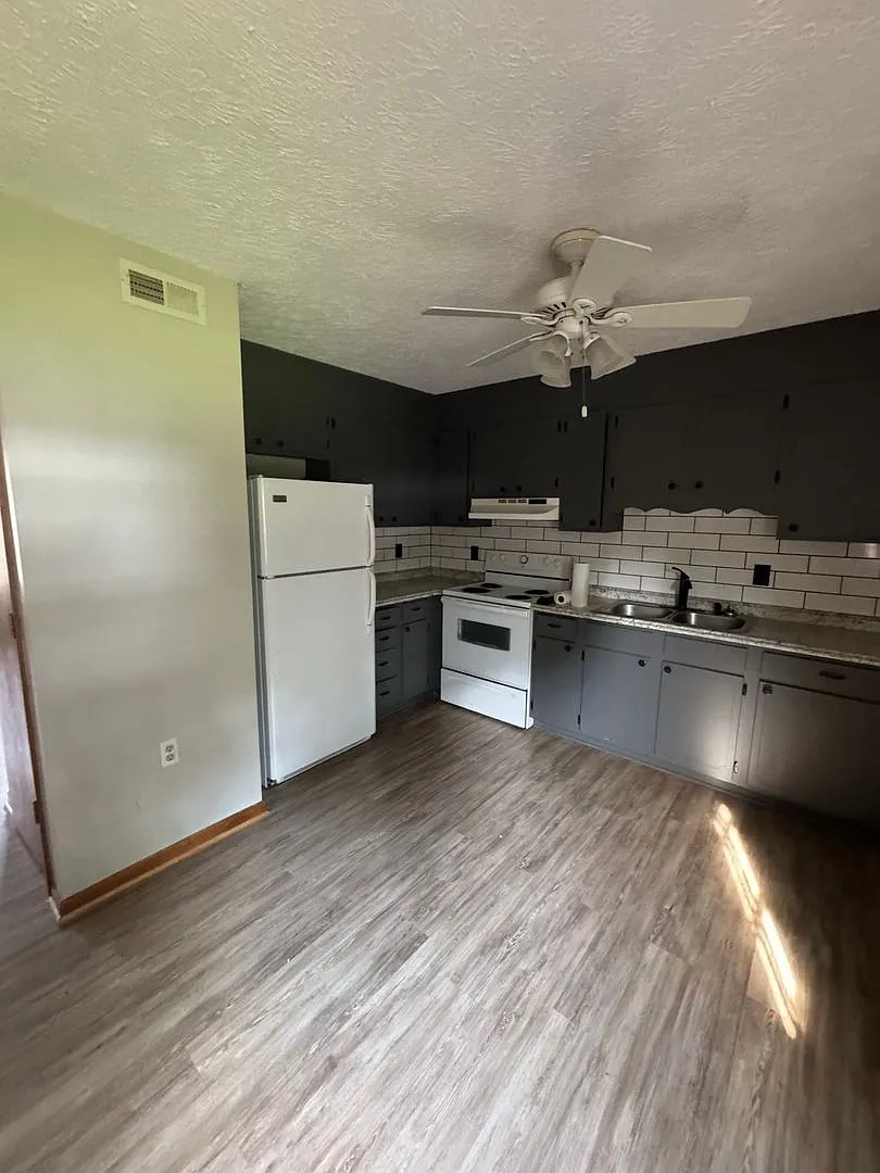 4774 Mayfield Dr #1-4 — Photo 1