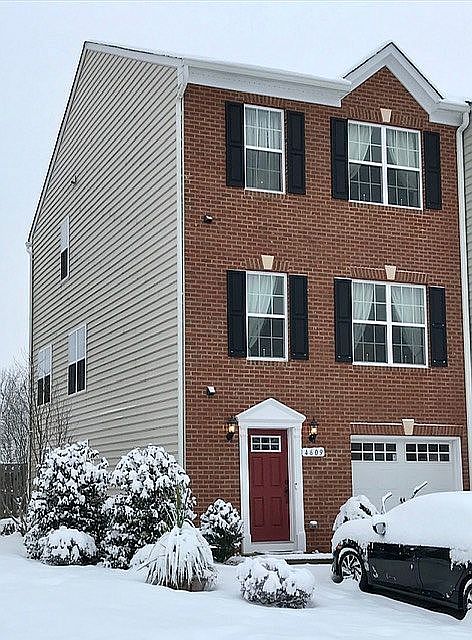 2nd image of 4609 Wensel Rd