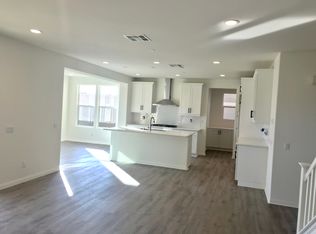 11305 Finders Ct, Corona, CA 92883
