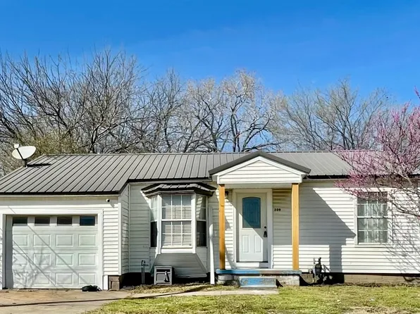 209 W 2nd St, Owasso, OK 74055