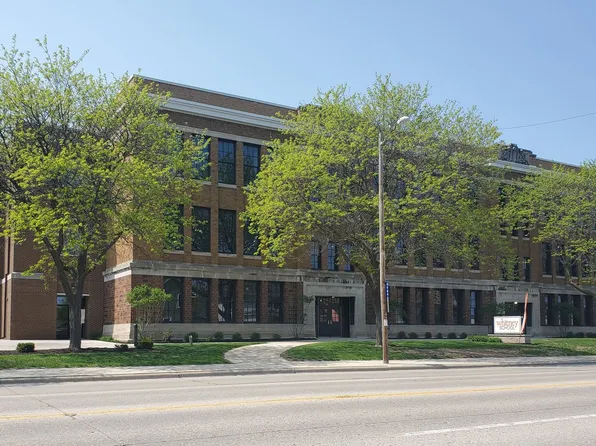 Whitney School Lofts