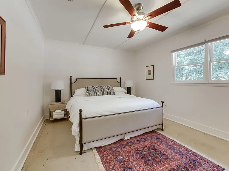 190 Lakewood Dr — Photo 31