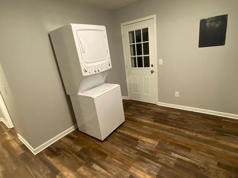 Stack washer/dryer view 1