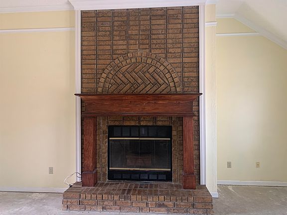 4th image of 3377 Summerdale Dr