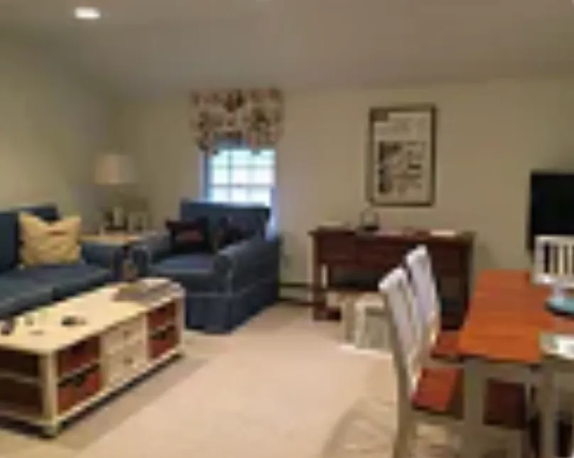 2 bed, 750 sqft, $2,500 — Photo 2