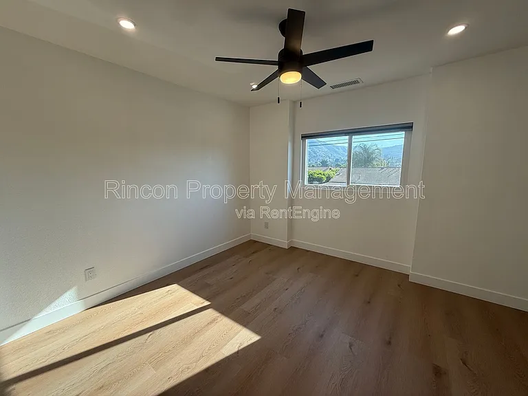 607 Lemon Way #B — Photo 15